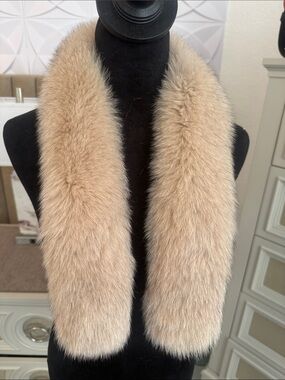 Saga furs scarf saga fox